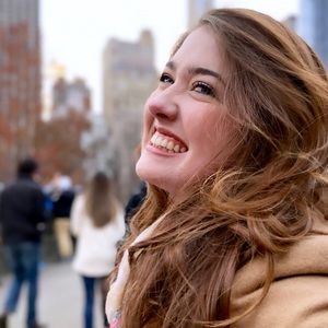 Meet your Posher, Carrie